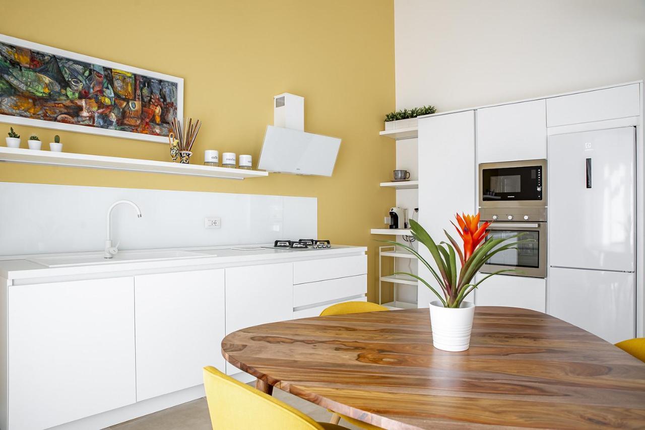 Helios Duplex A Due Passi Da Ortigia By Wonderful Italy Apartman Szirakúza Kültér fotó